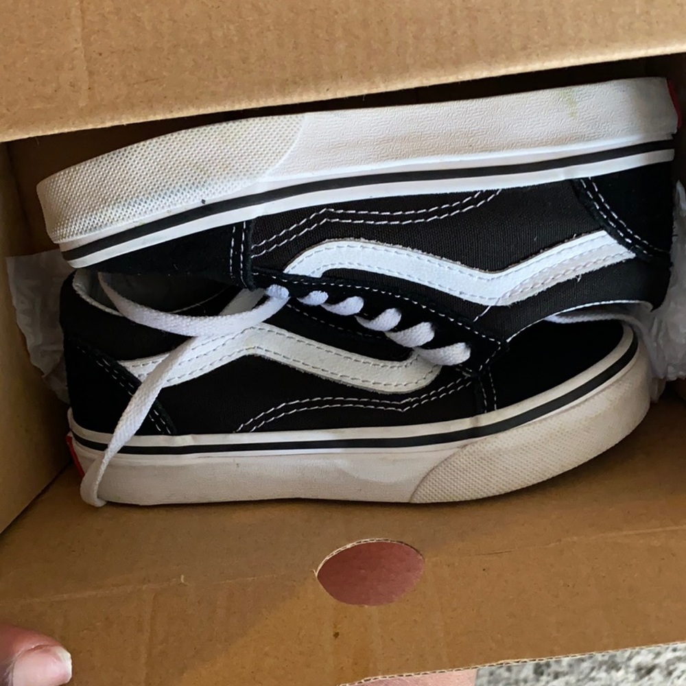 Toddler boy shoes size 11